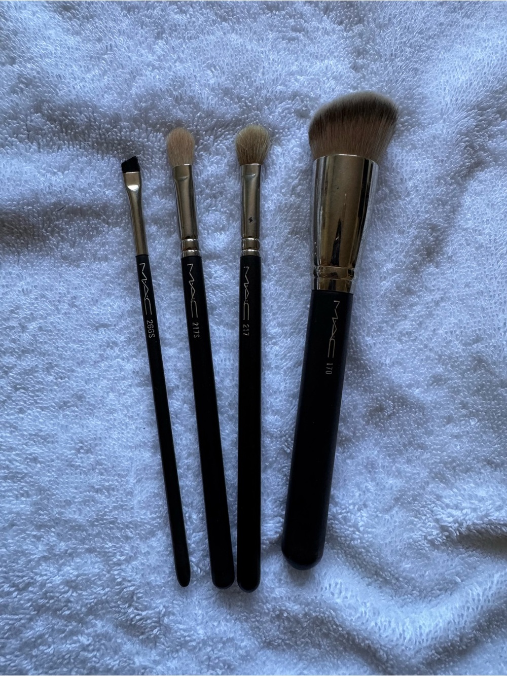 MAC Cosmetics Black and Silver Brush Set - 4-Piece Eye & Face Kit